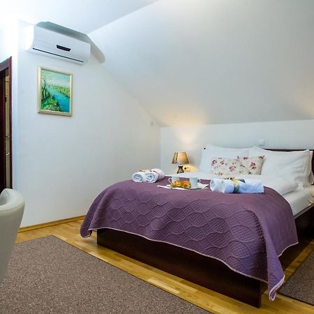 B&B Lady Of The Lake イェゼルツェ 部屋 写真